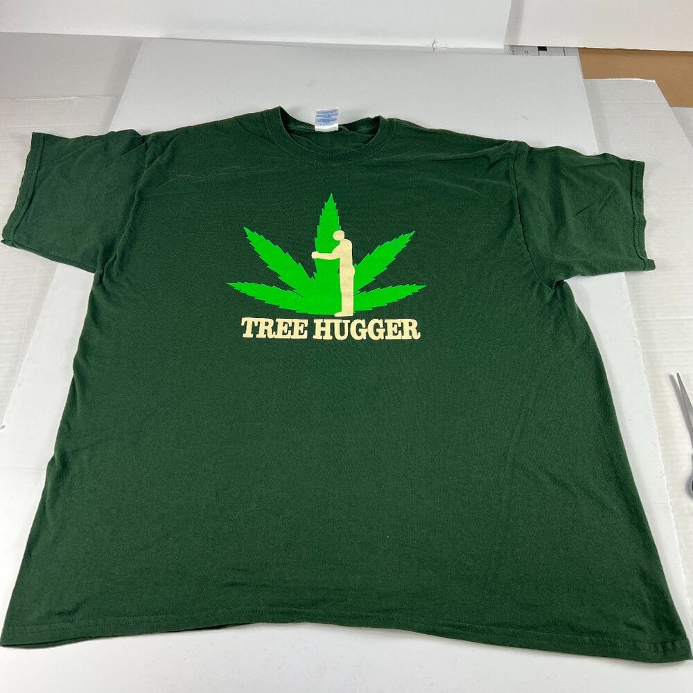 Y2K Tree Hugger Marijuana Funny Shirt Extra Large Green Faded Short Sleeve Tee